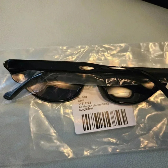 AJ Morgan | Retro Pinup Total Black Slim Cat Eye Sunglasses - NWOT - Picture 14 of 14